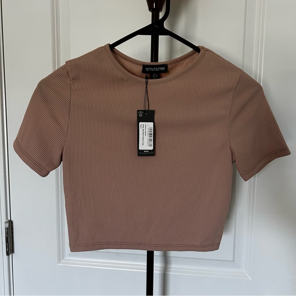 PrettyLittleThing Ribbed Crop Top | Size 4 | NWT | Neutral Blush Nude